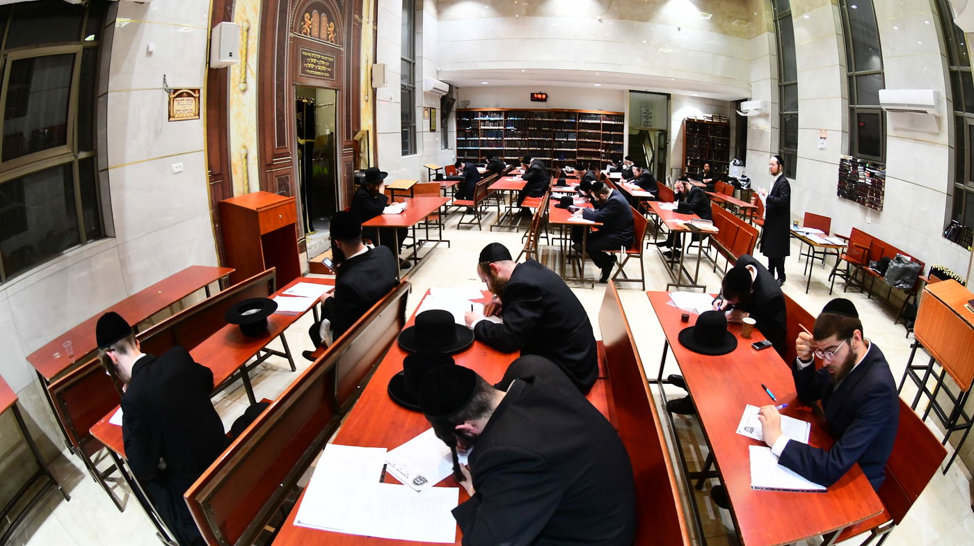 מבחן על אלפי דפי גמרא במודז'יץ