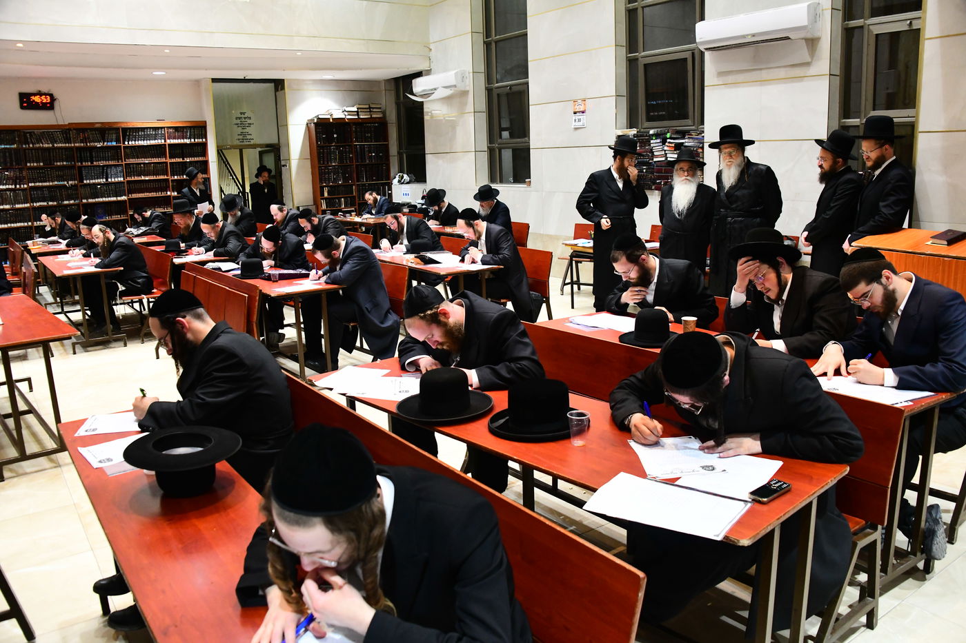 מבחן על אלפי דפי גמרא במודז'יץ