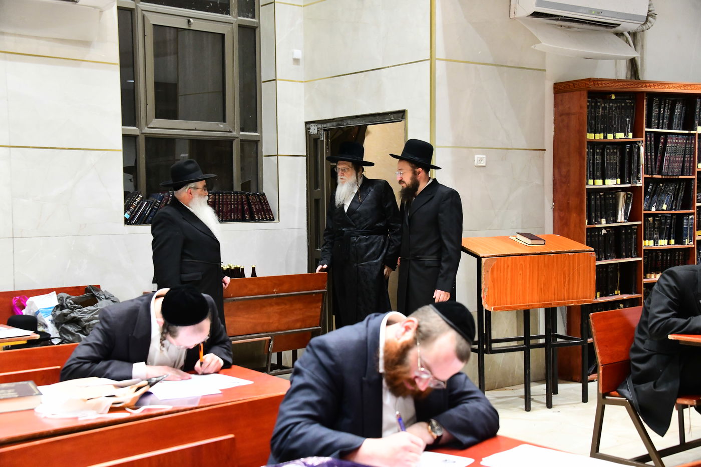 מבחן על אלפי דפי גמרא במודז'יץ