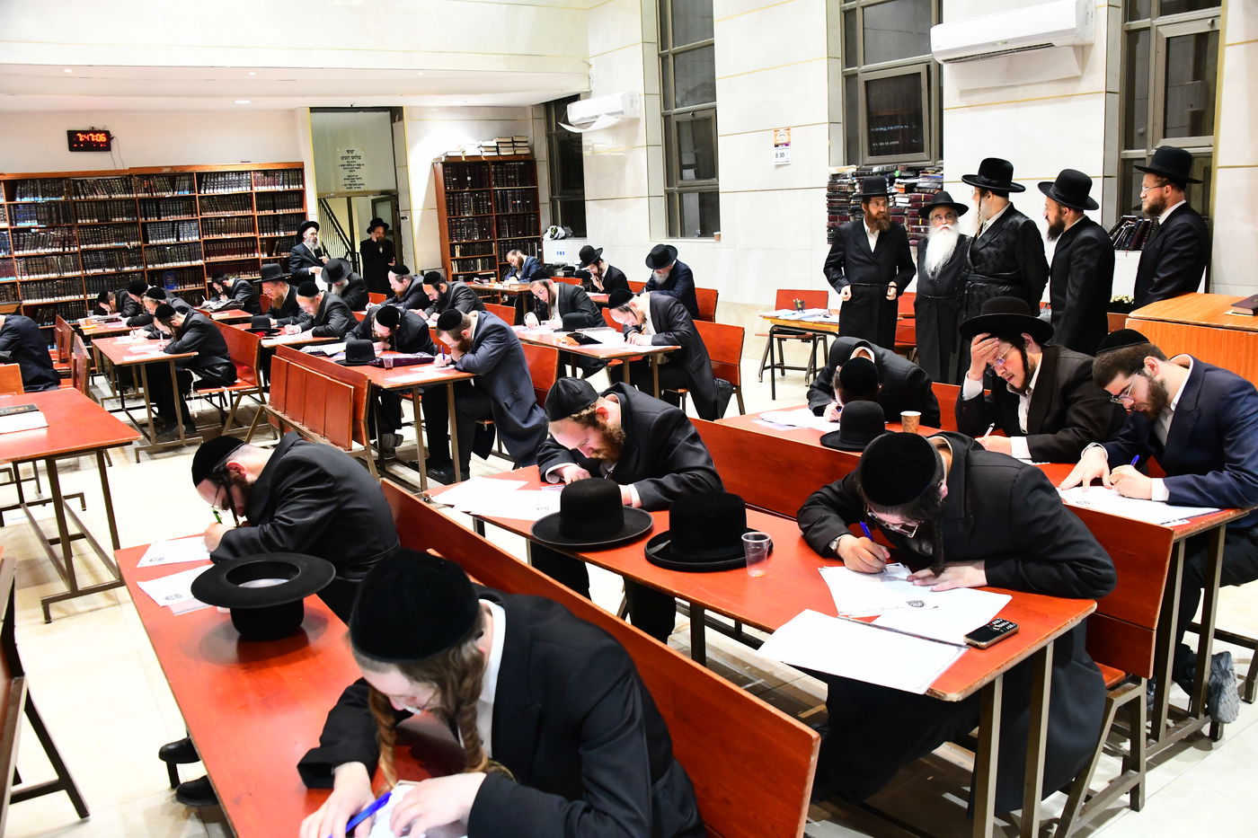 מבחן על אלפי דפי גמרא במודז'יץ