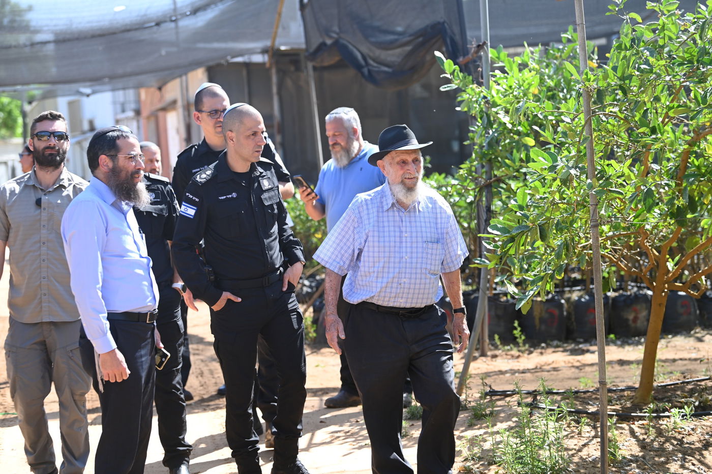 קצינים בכירים משירות בתי הסוהר בביקור בכפר חב"ד