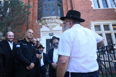 קצינים בכירים משירות בתי הסוהר בביקור בכפר חב"ד