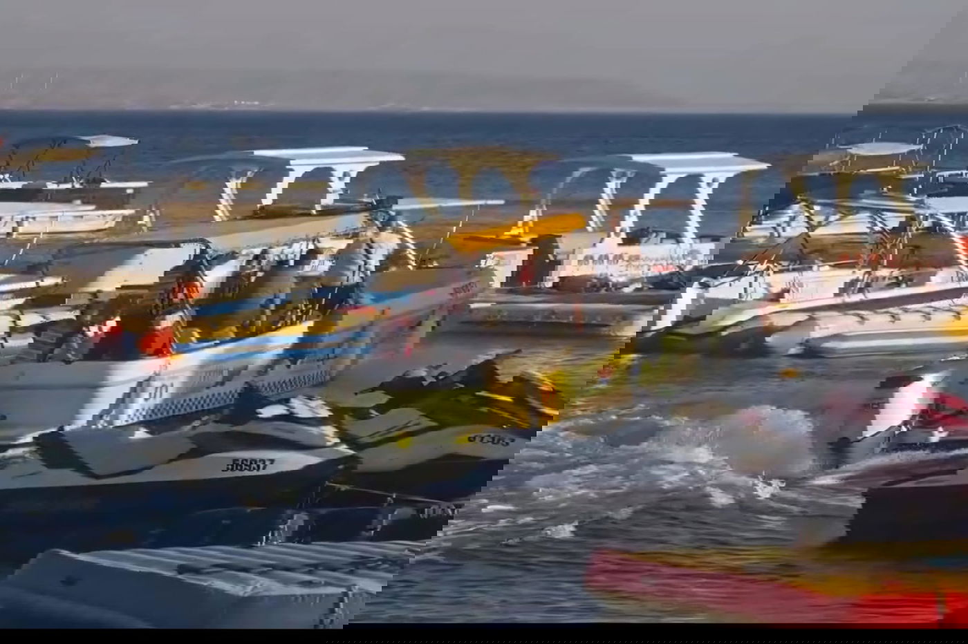 אירוע קשה באילת: הרוג ו-10 פצועים בהתהפכות סירת נוסעים מול החוף