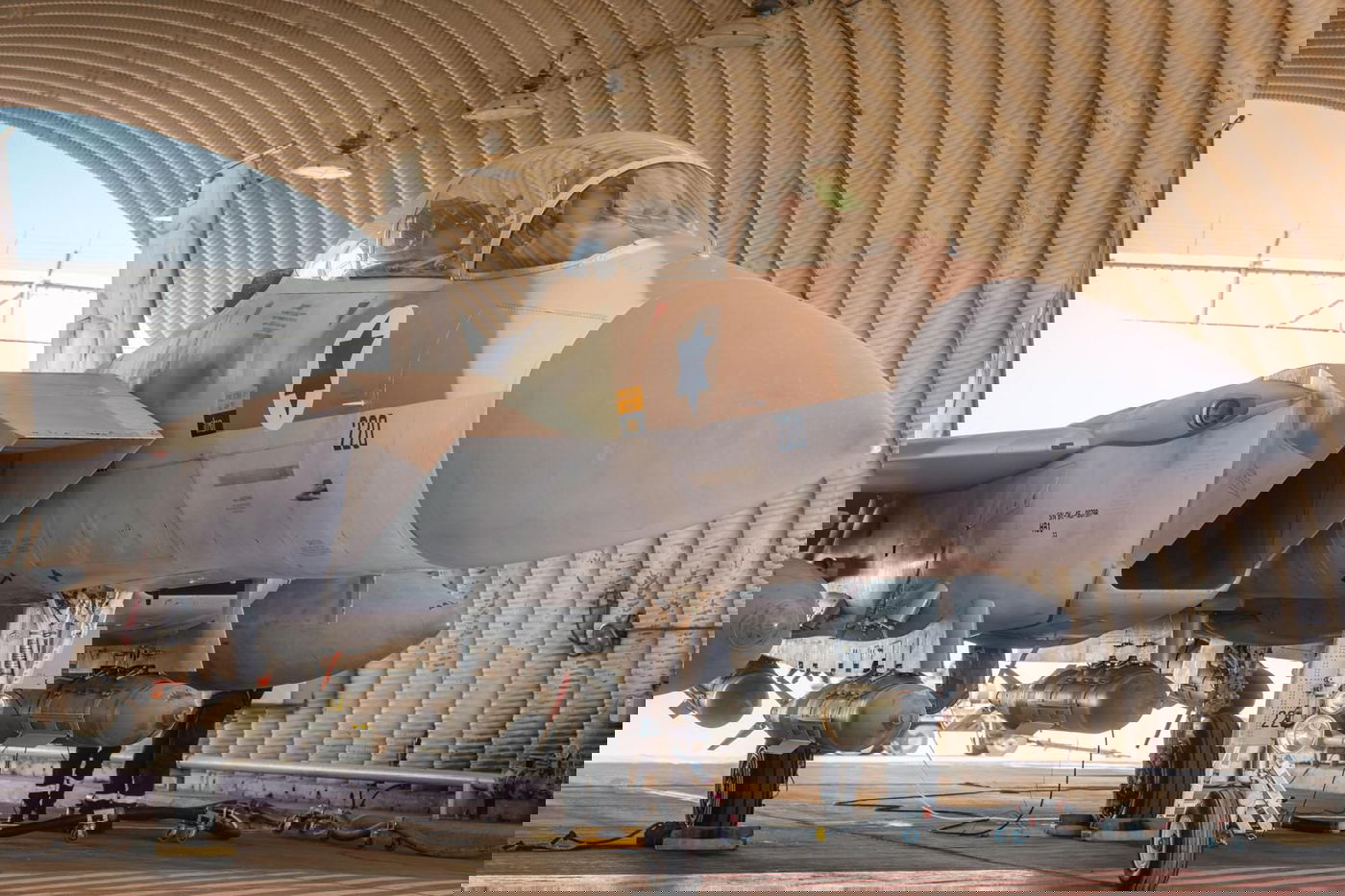 תמונות נוספות מיציאת מטוסי הקרב לתקיפה בתימן