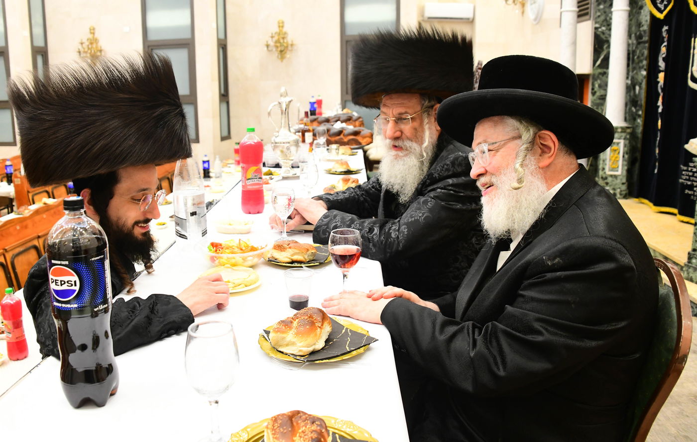 שמחת בר המצווה בחצה"ק ספינקא - נאראל 