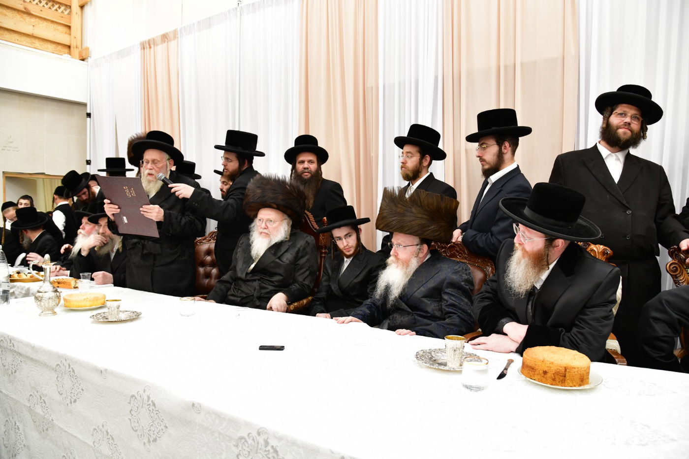 שמחת האירוסין בחצה"ק קרעטשניף ק"ג - קומרנא ב"ש