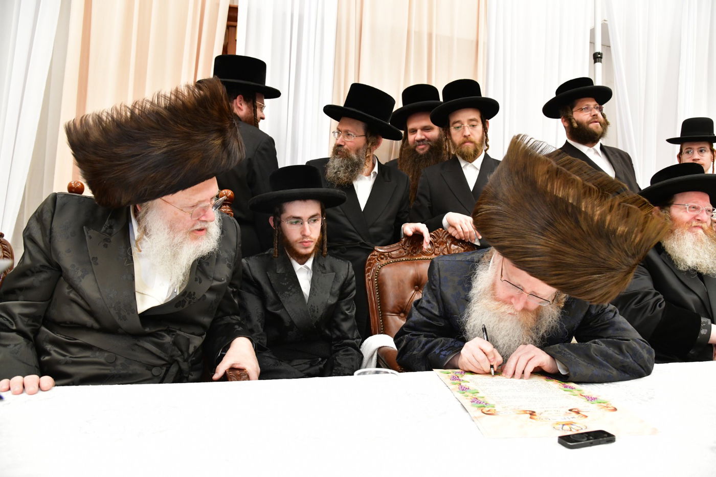 שמחת האירוסין בחצה"ק קרעטשניף ק"ג - קומרנא ב"ש