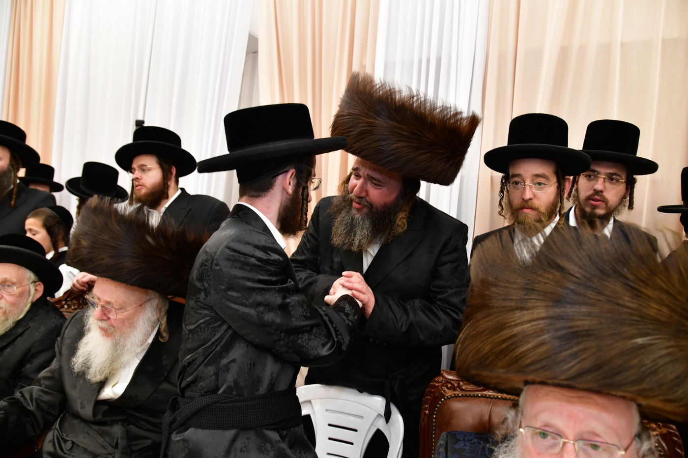 שמחת האירוסין בחצה"ק קרעטשניף ק"ג - קומרנא ב"ש