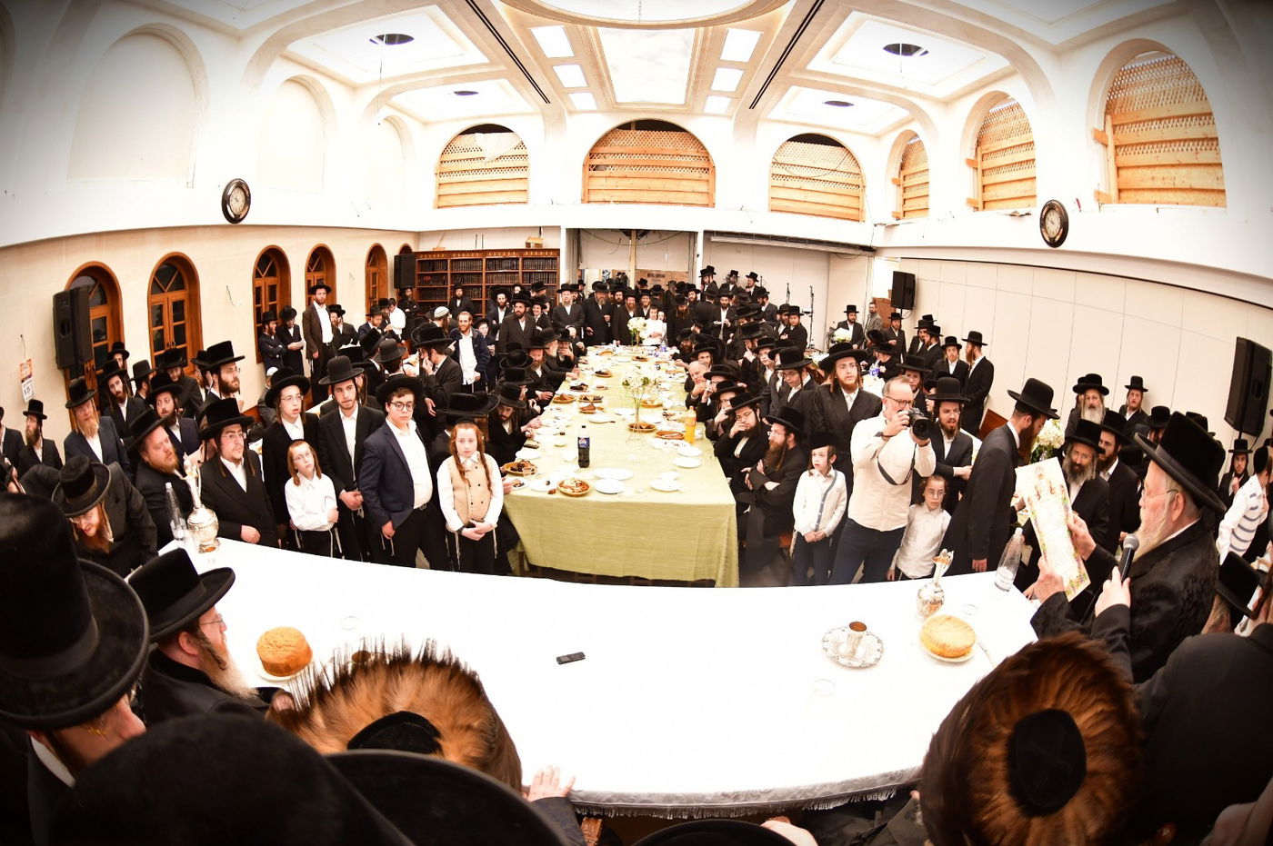 שמחת האירוסין בחצה"ק קרעטשניף ק"ג - קומרנא ב"ש