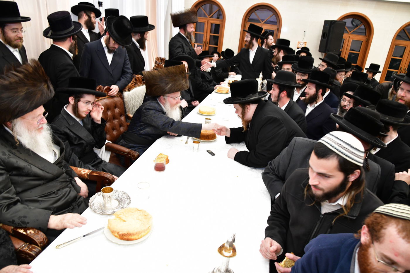 שמחת האירוסין בחצה"ק קרעטשניף ק"ג - קומרנא ב"ש