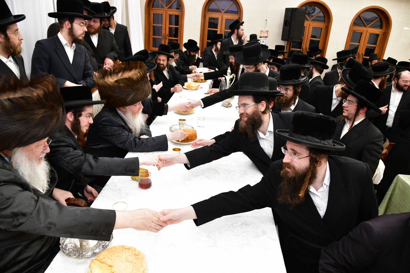 שמחת האירוסין בחצה"ק קרעטשניף ק"ג - קומרנא ב"ש