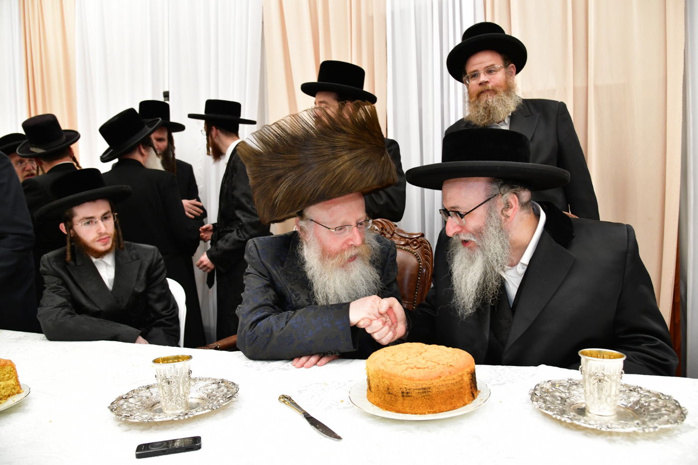 שמחת האירוסין בחצה"ק קרעטשניף ק"ג - קומרנא ב"ש