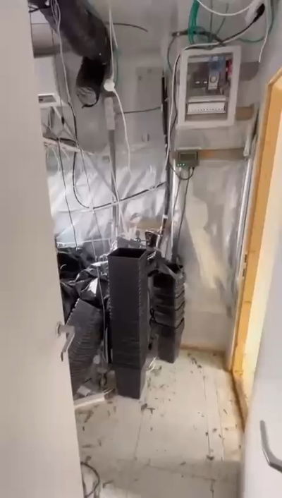 שוטרים פשטו על הוילה - וזה מה שנמצא במקום; 6 נעצרו | צפו