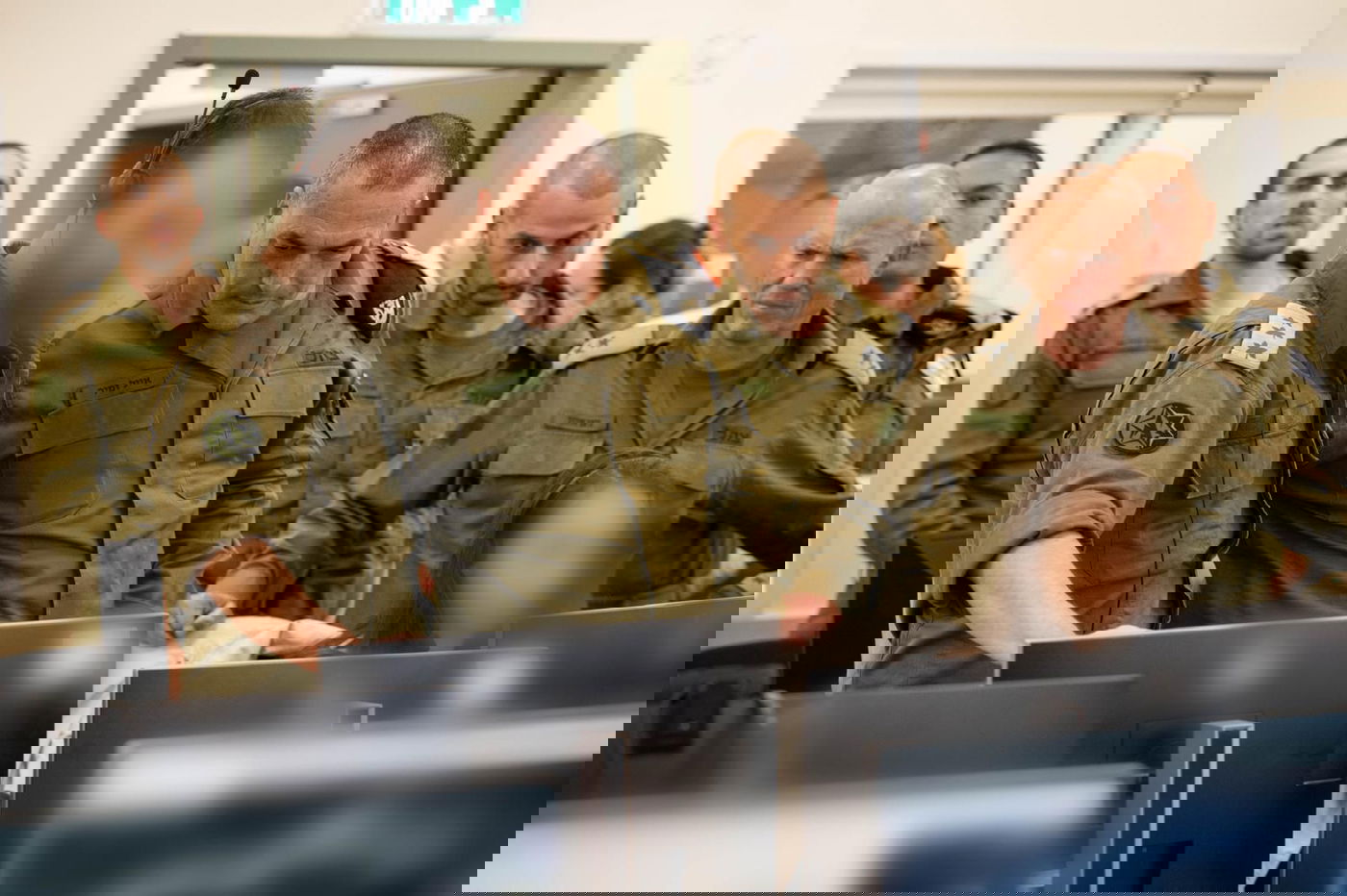 הרמטכ״ל רב-אלוף אייל זמיר במפקדת השבויים והנעדרים