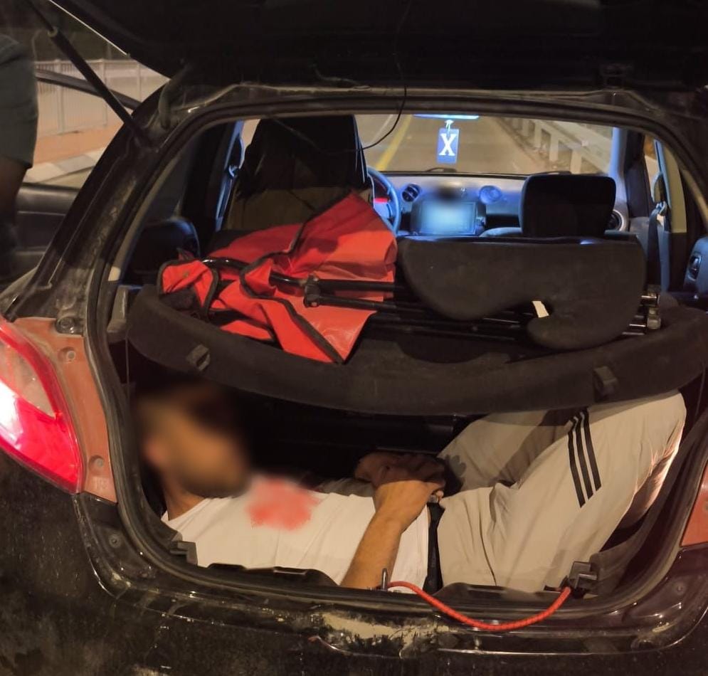 השב"ח מסתתר ברכב