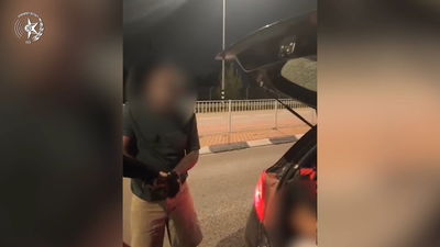 החולצה החשידה: התחזה לחייל וניסה להבריח פלסטיני | צפו