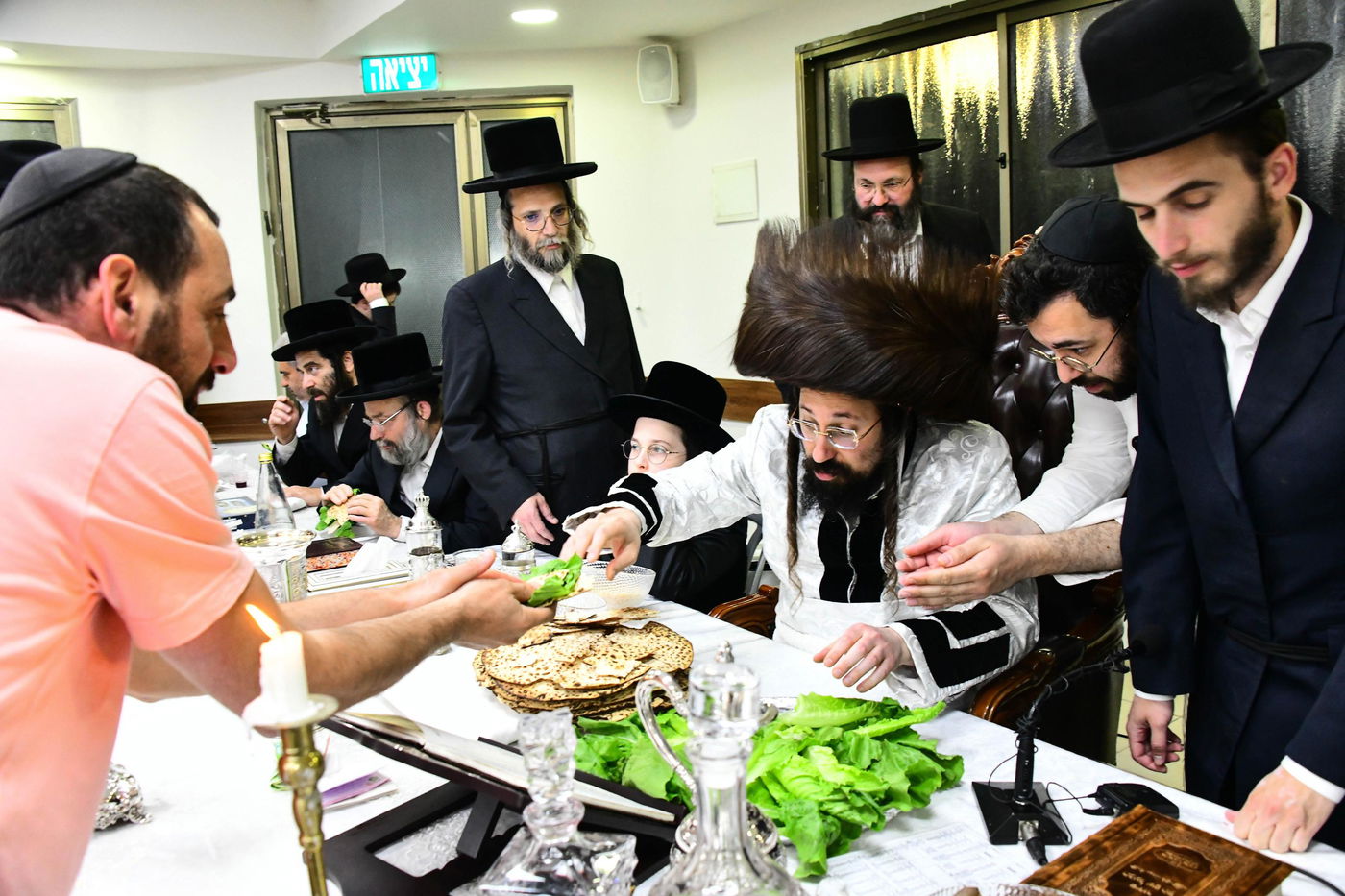 פסח שני בחצה"ק מעז'בוז