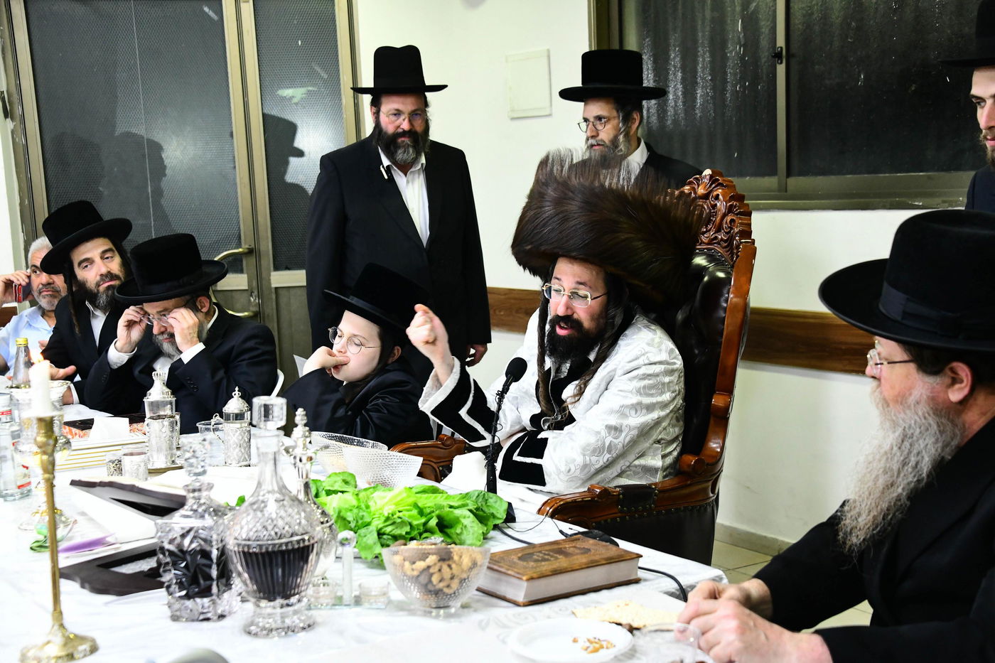 פסח שני בחצה"ק מעז'בוז