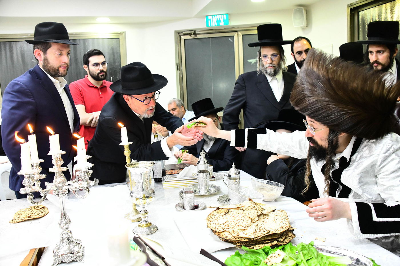 פסח שני בחצה"ק מעז'בוז