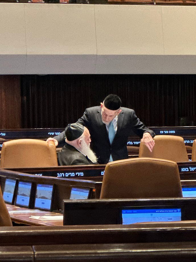 מקלב וגולדקנופף