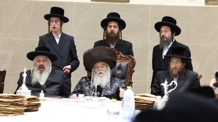 פסח שני בחצה"ק קרעטשניף י-ם