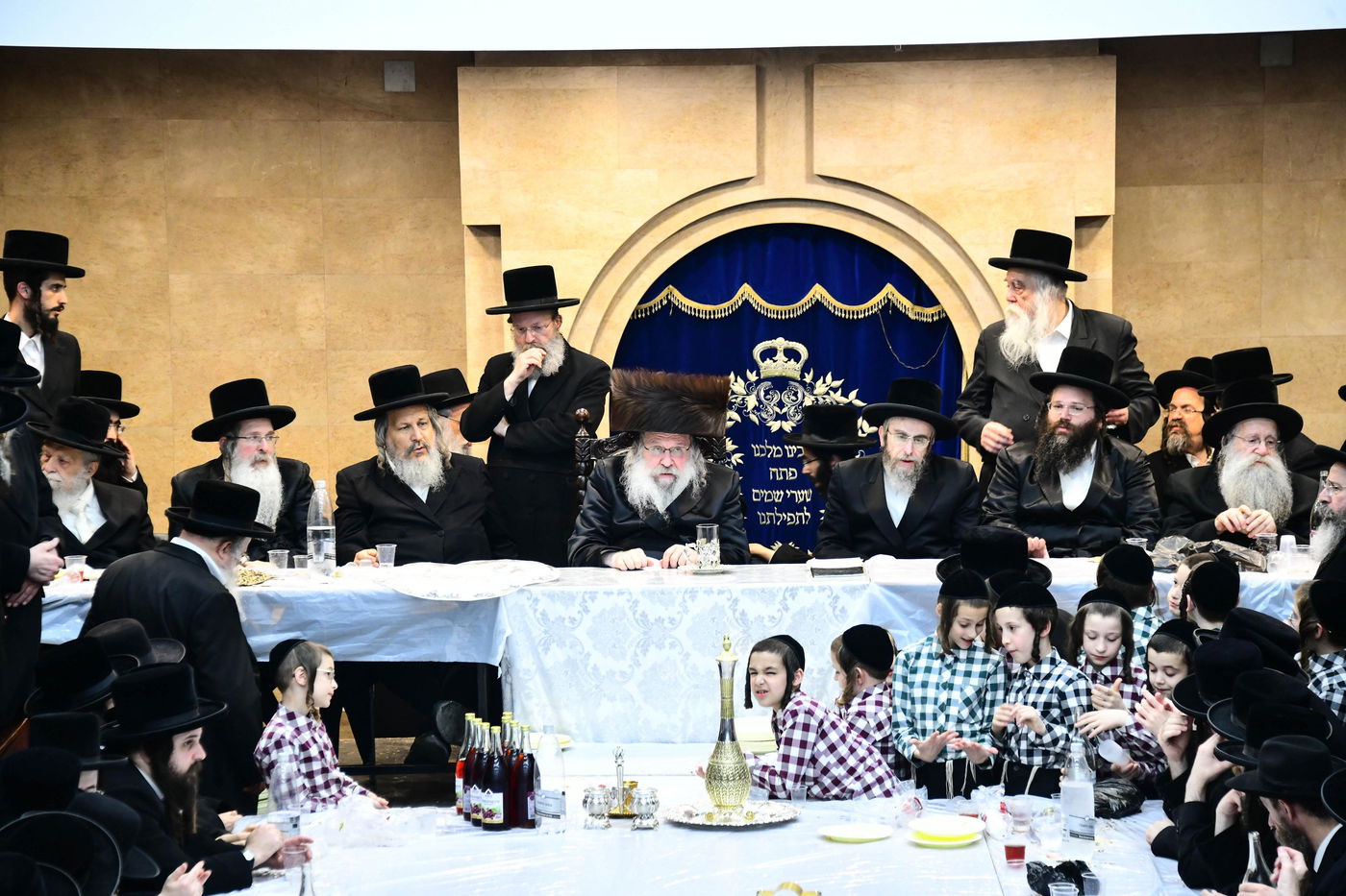 פסח שני בחצה"ק נדבורנה