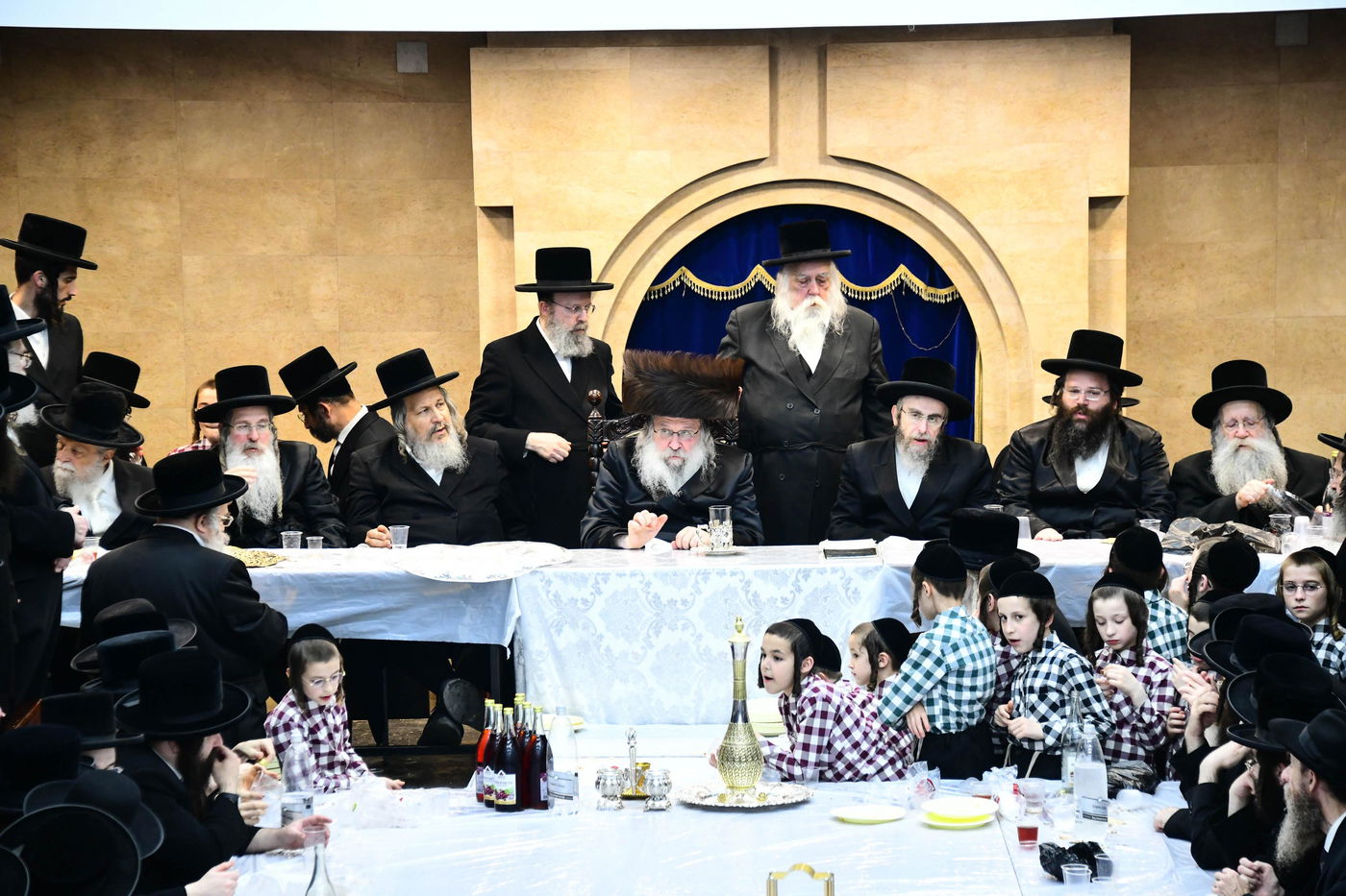 פסח שני בחצה"ק נדבורנה