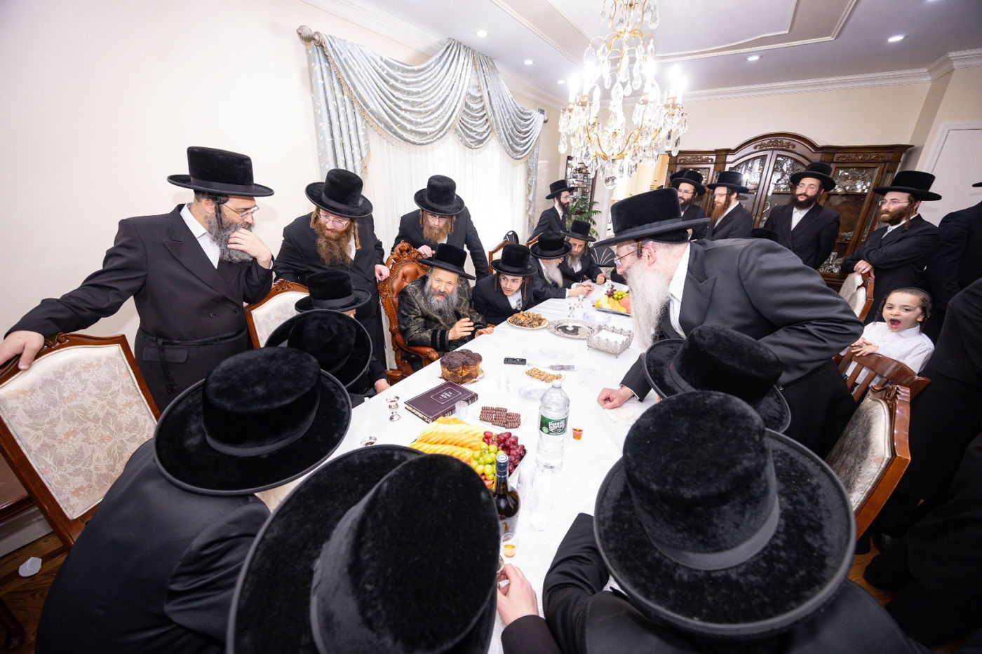 שמחת האירוסין לנכדת האדמו"ר מבאבוב - 45