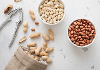 יכולים להיות בריאים מאוד אם נצרכים נכון. הבוטנים