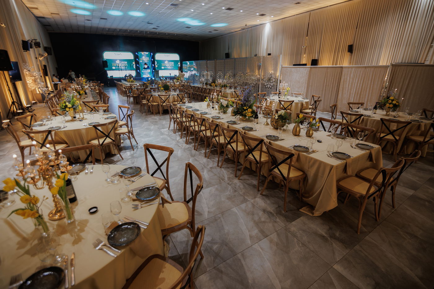 ערב החשיפה בכפר חב"ד