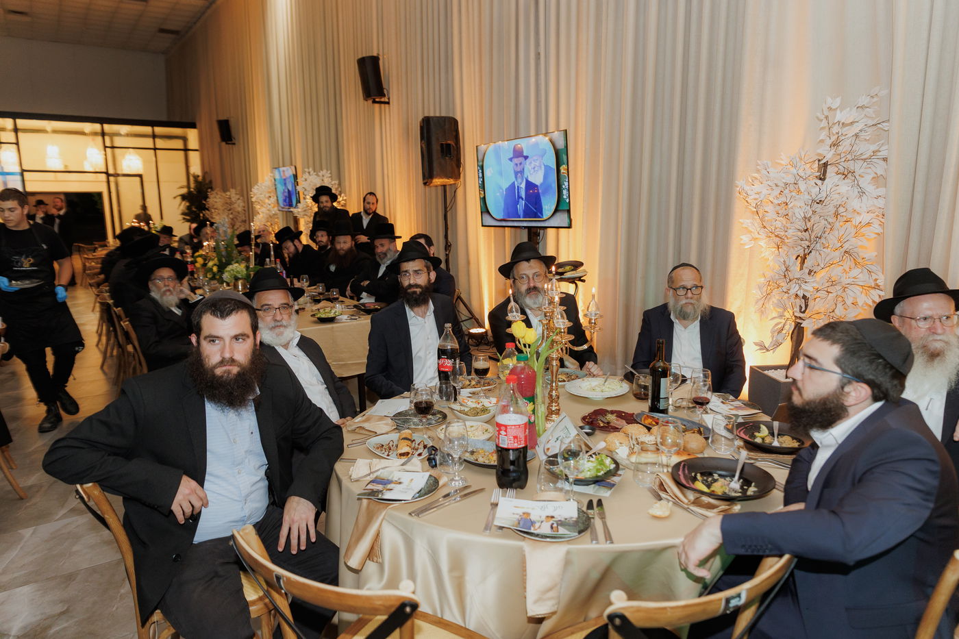 ערב החשיפה בכפר חב"ד