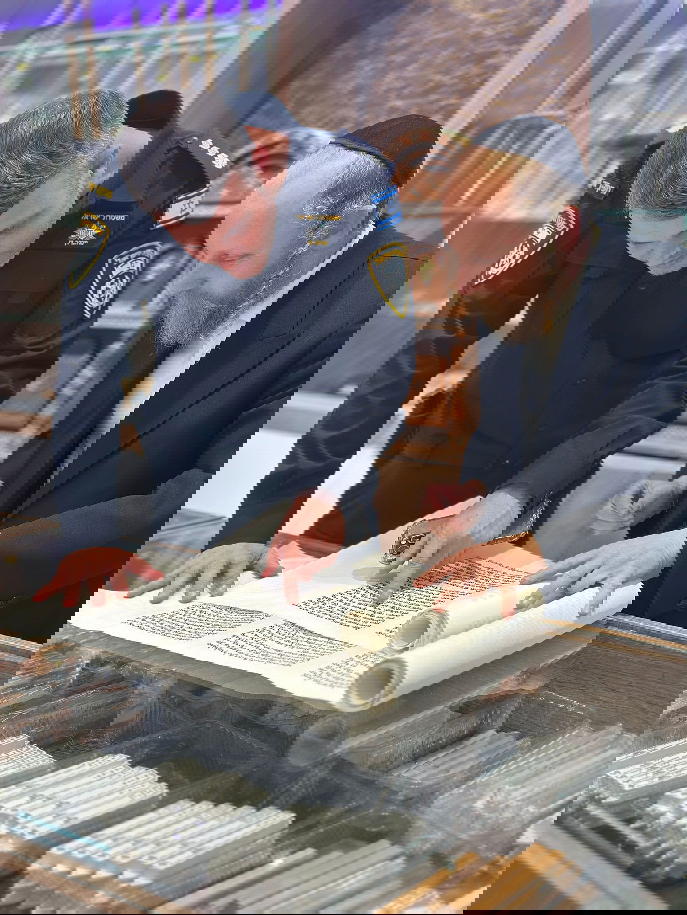 ממ"ר דן הנכנס נצ"מ אלעד קליין בסיור בבני ברק