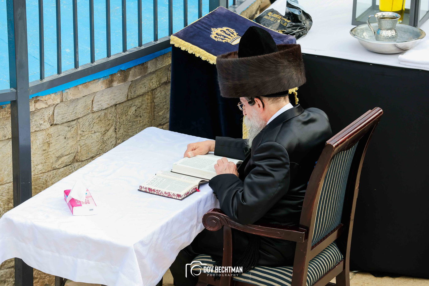 הרגע שפתח את אירועי מירון: כך הדליק האדמו"ר מבאיאן מעל הציון