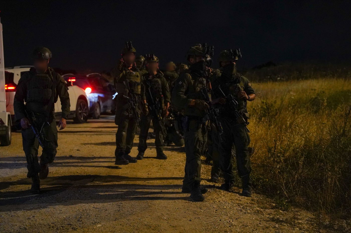 תיעוד: לוחמי צה"ל במצוד אחר המחבל שרצח את צאלה גז הי״ד