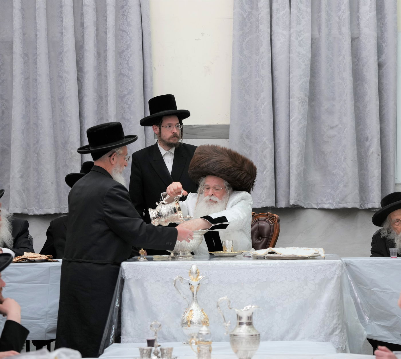 פסח שני בחצה"ק נדבורנה ירושלים