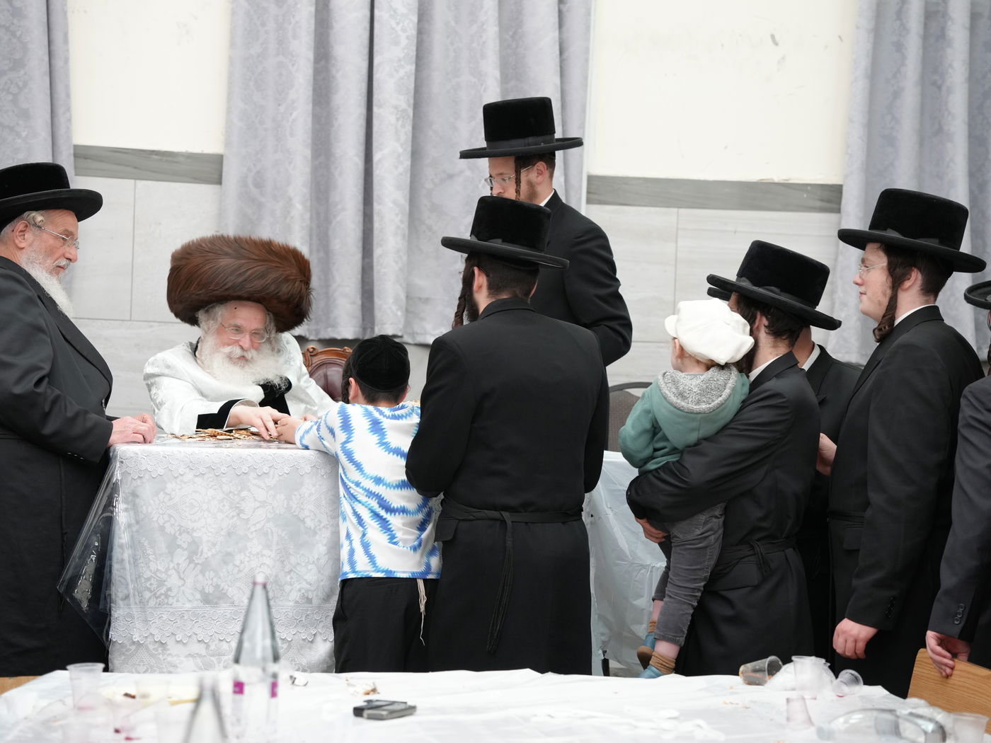 פסח שני בחצה"ק נדבורנה ירושלים