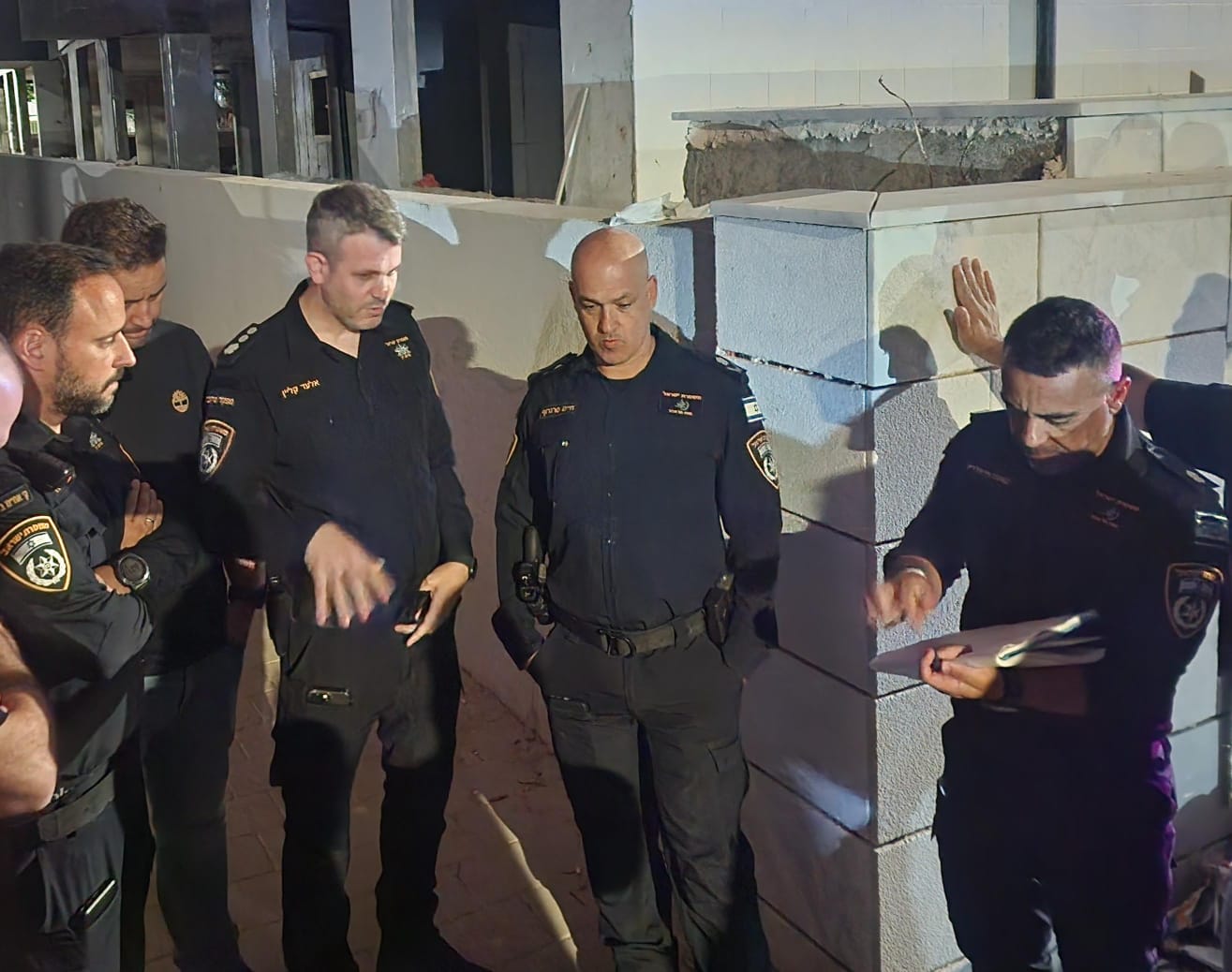 כוחות המשטרה בזירת הירי הלילה