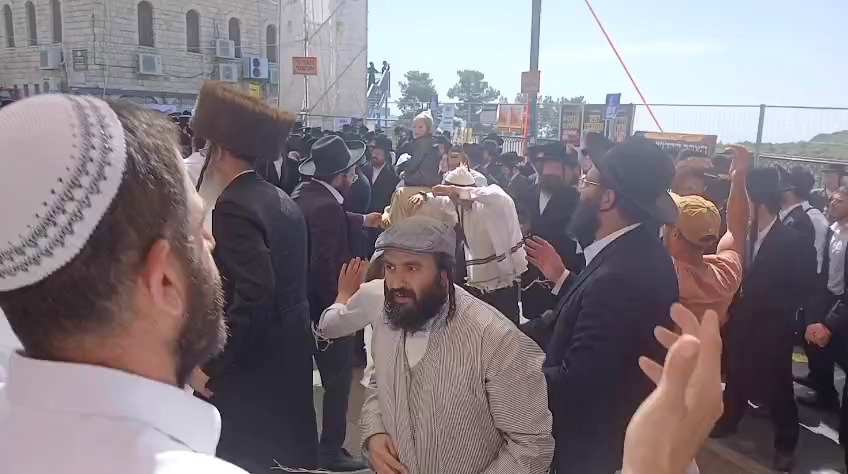 ריקודים בהר מירון