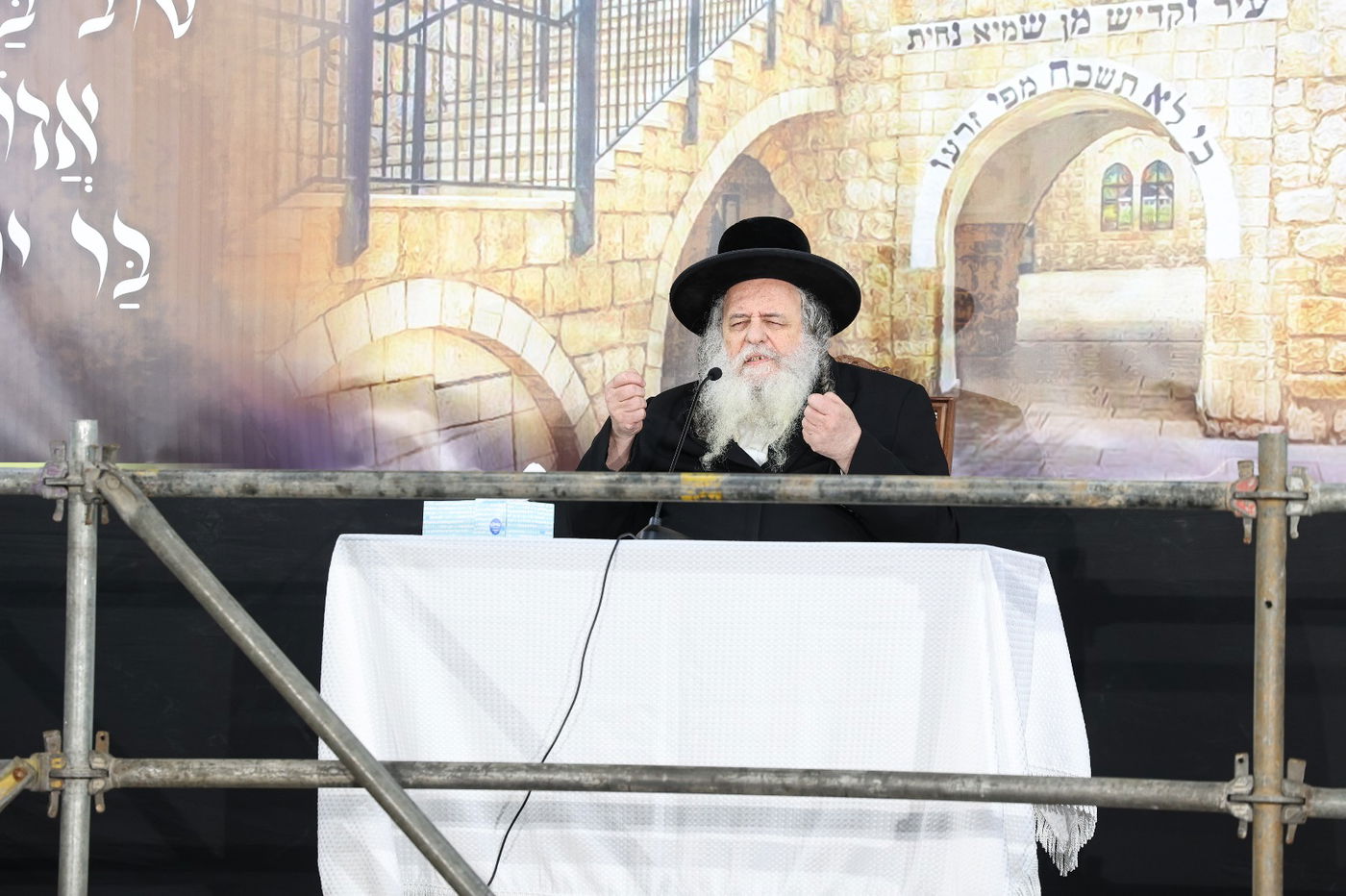 הגר"ש אלתר בהדלקה ל"ג בעומר