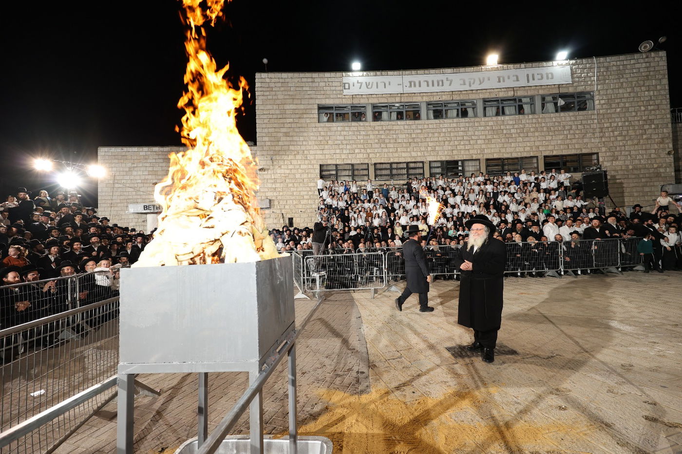 הגר"ש אלתר בהדלקה ל"ג בעומר