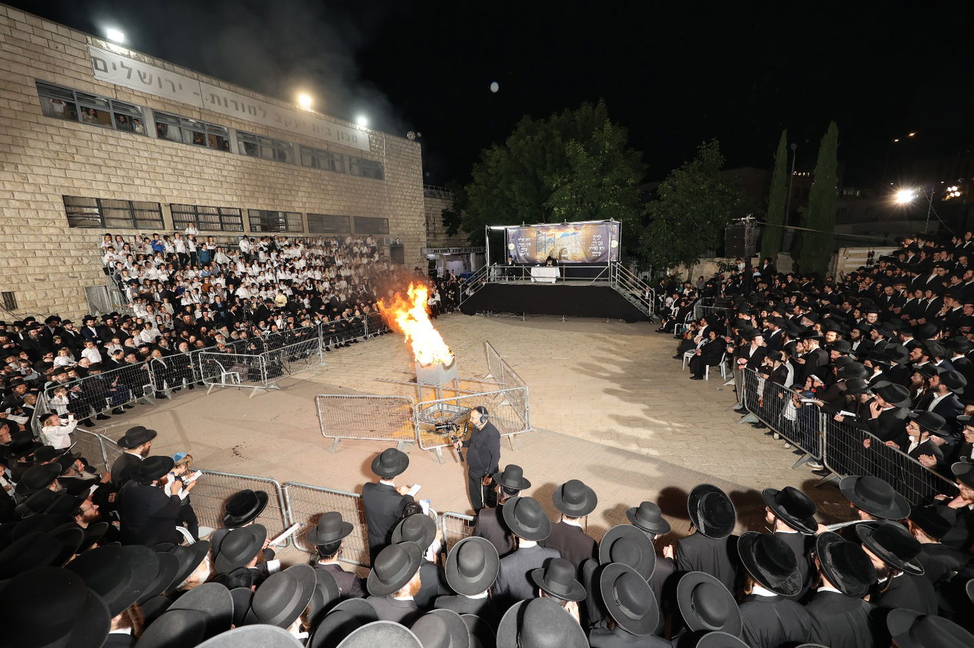 הגר"ש אלתר בהדלקה ל"ג בעומר