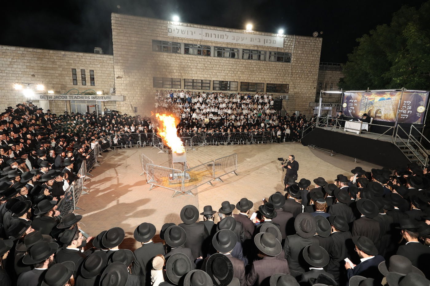 הגר"ש אלתר בהדלקה ל"ג בעומר