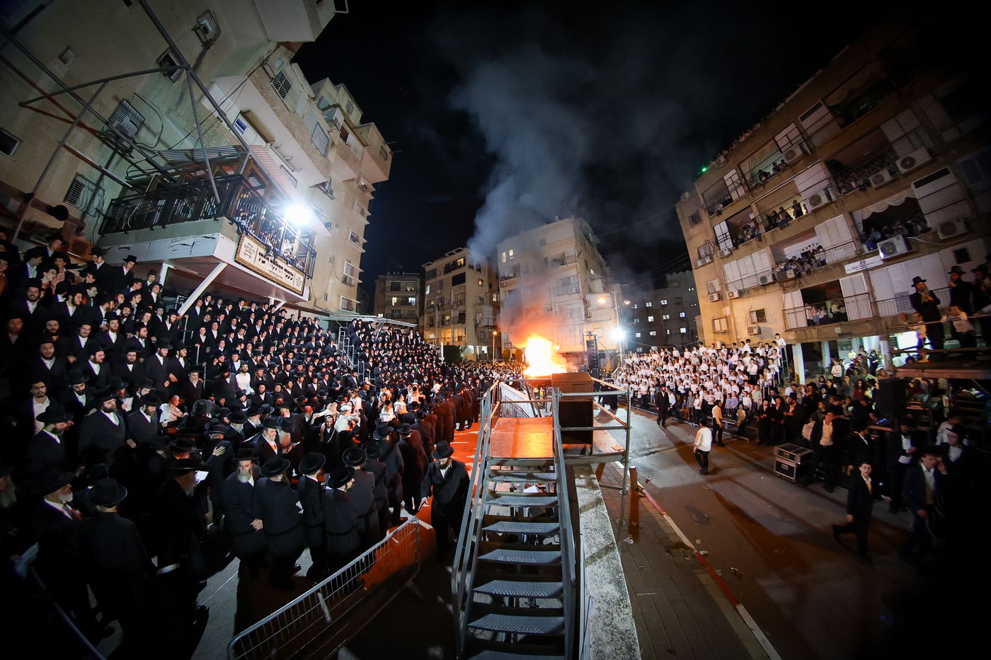 הגה"צ ראש ישיבת סאטמר בהדלקה לכבוד רשב"י
