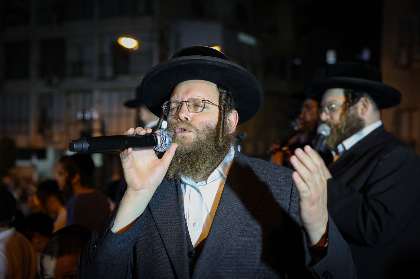 הגה"צ ראש ישיבת סאטמר בהדלקה לכבוד רשב"י