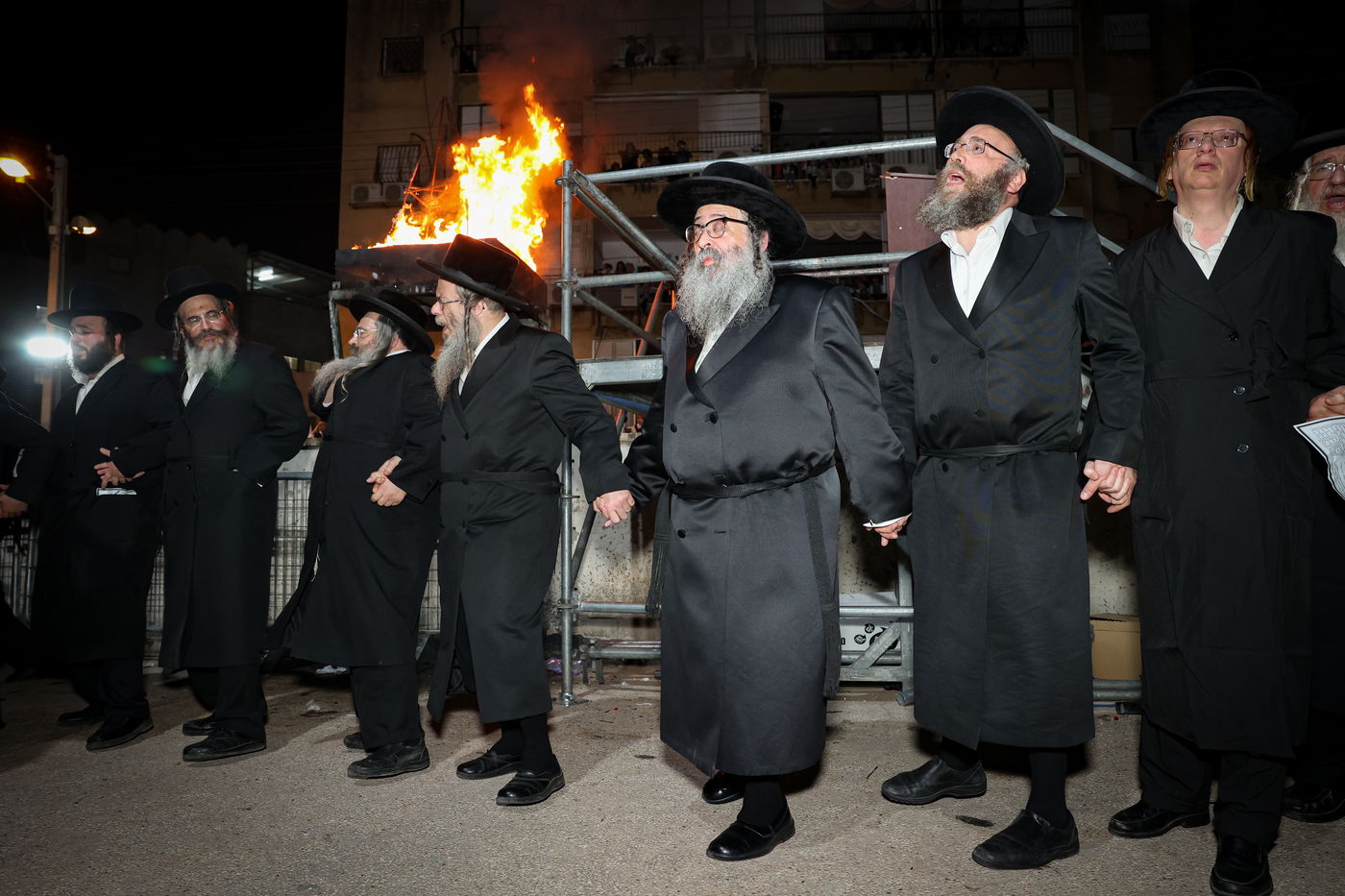 הגה"צ ראש ישיבת סאטמר בהדלקה לכבוד רשב"י