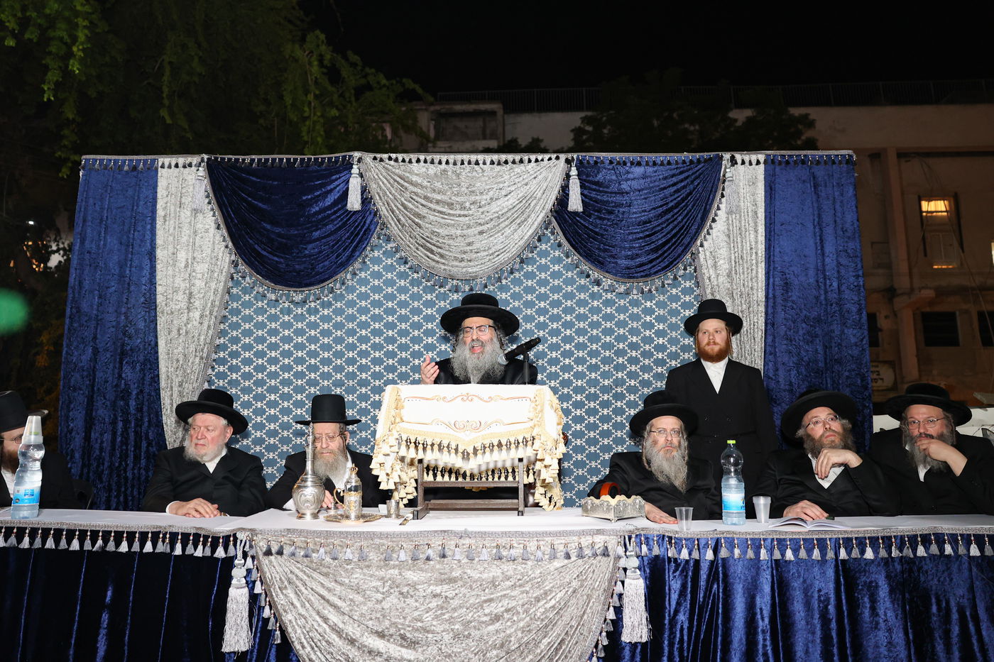 הגה"צ ראש ישיבת סאטמר בהדלקה לכבוד רשב"י