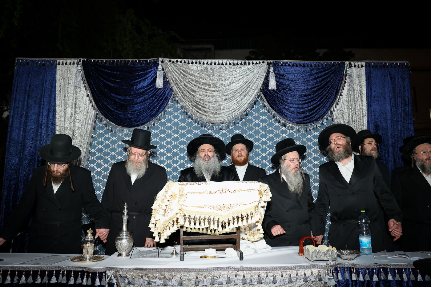 הגה"צ ראש ישיבת סאטמר בהדלקה לכבוד רשב"י