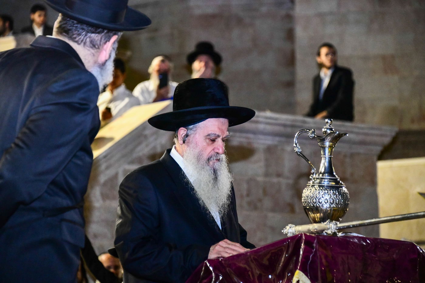 ל"ג בעומר אצל האדמו"ר רבי רפאל אבוחצירא