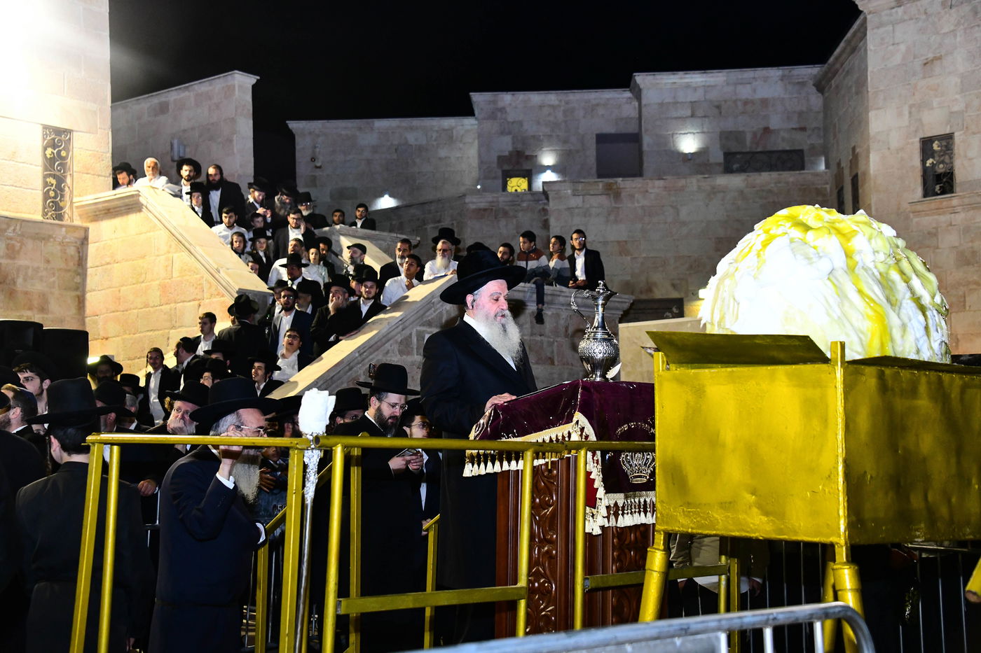 ל"ג בעומר אצל האדמו"ר רבי רפאל אבוחצירא