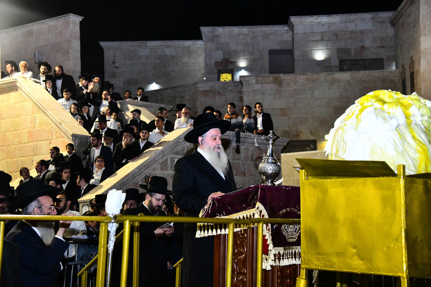 ל"ג בעומר אצל האדמו"ר רבי רפאל אבוחצירא